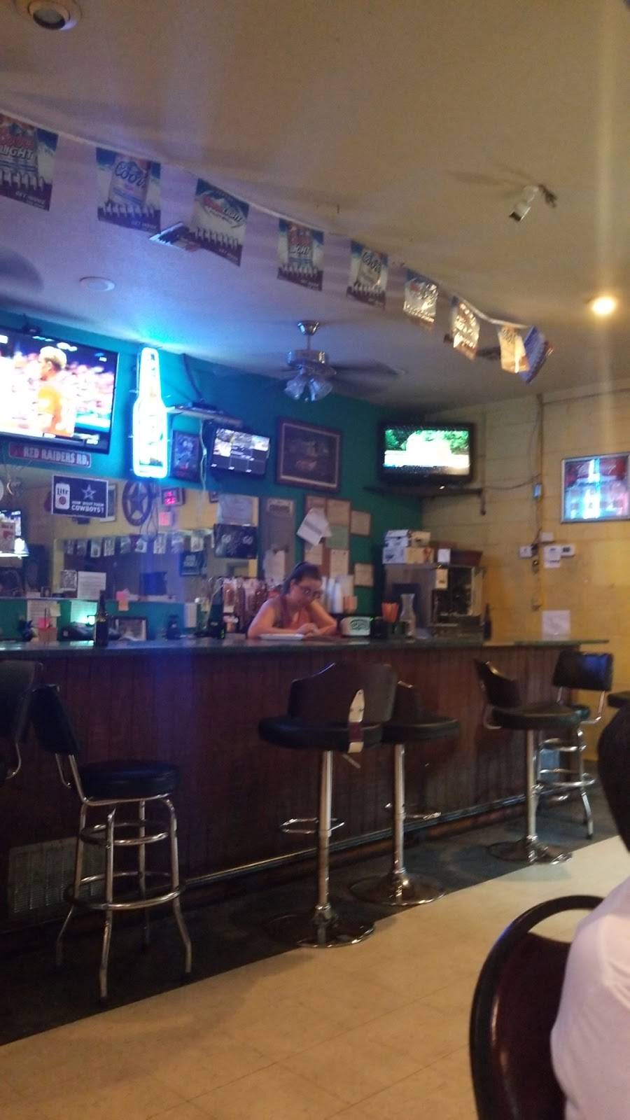 Tee Time Sports Bar | restaurant | 1805 Roosevelt Ave, San Antonio, TX 78210, USA | 2105342581 OR +1 210-534-2581