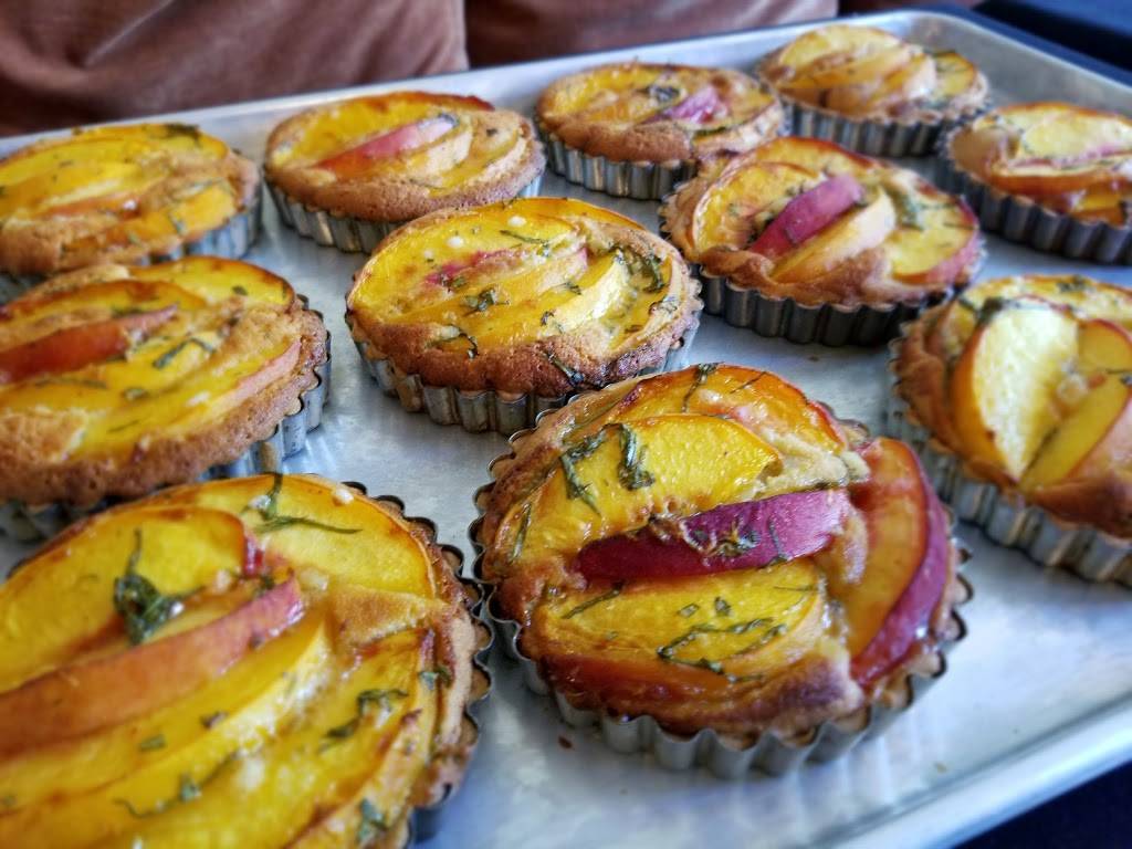 Jack the Horse Tavern | restaurant | 66 Hicks St, Brooklyn, NY 11201, USA | 7188525084 OR +1 718-852-5084