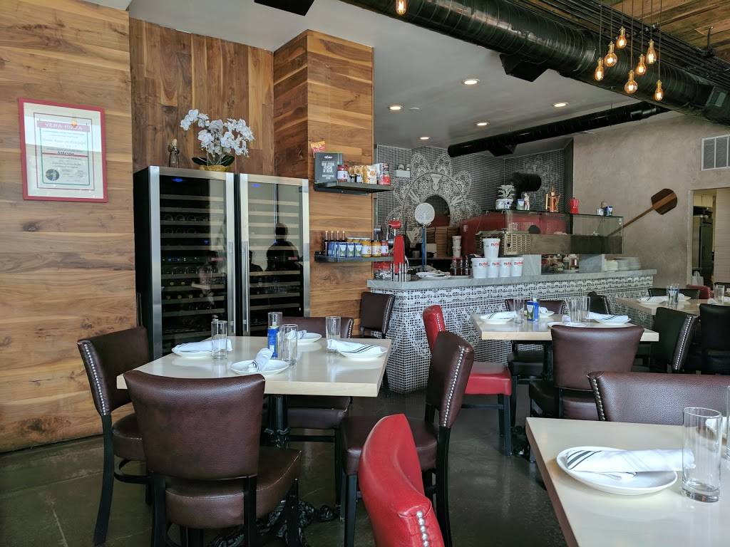 Forno Rosso Pizzeria Napoletana West Loop | restaurant | 1048 W Randolph St, Chicago, IL 60607, USA | 3122436000 OR +1 312-243-6000