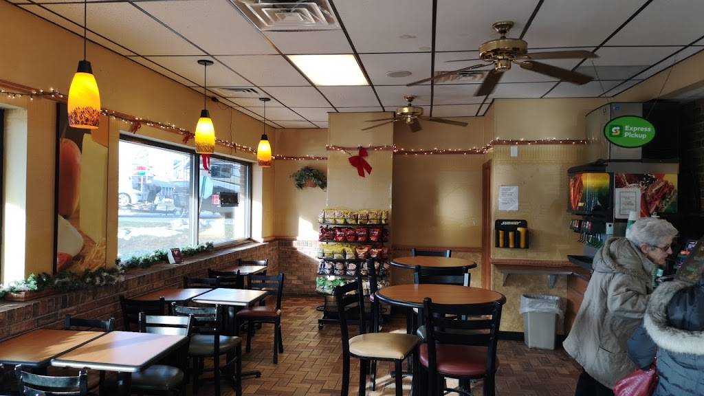 Subway | restaurant | 25066 US-11, Hallstead, PA 18822, USA | 5708792535 OR +1 570-879-2535