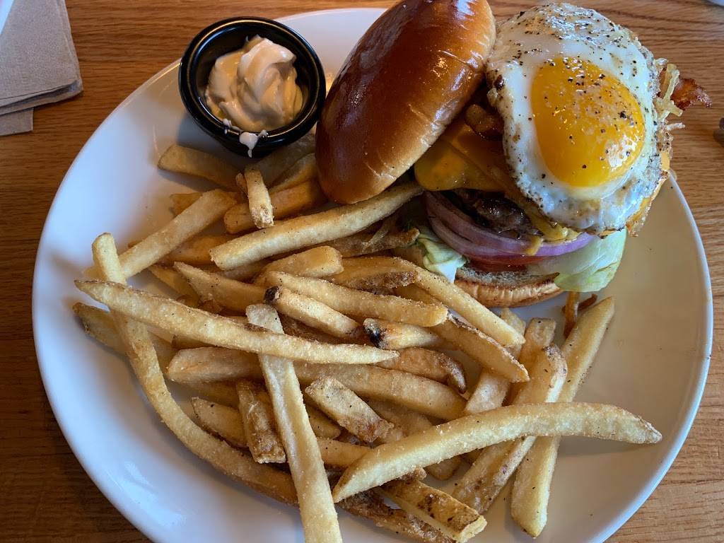 Applebees Grill + Bar | restaurant | 601 Manchester Ln, Newton, KS 67114, USA | 3162849366 OR +1 316-284-9366