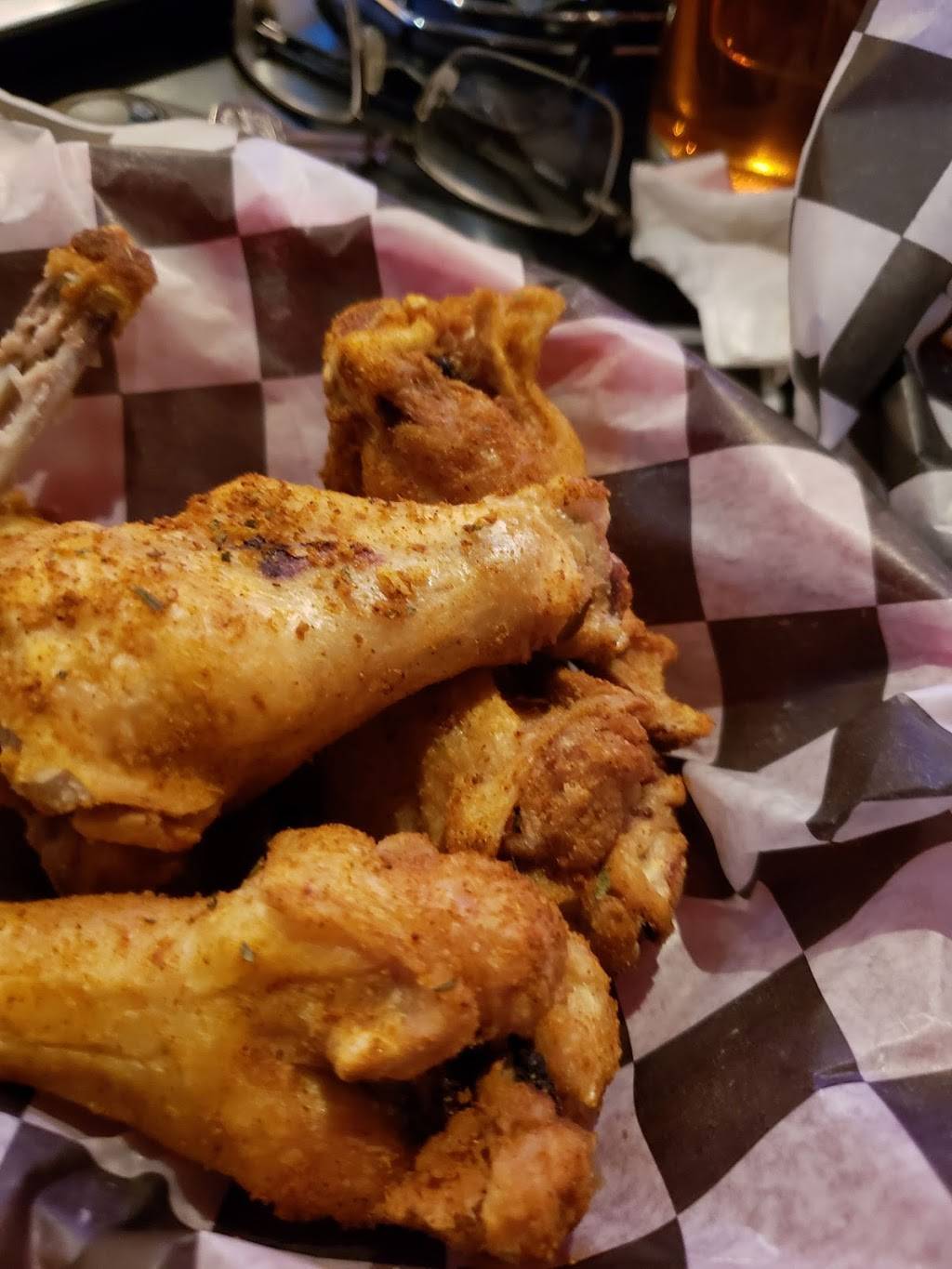 Arena Sports Bar & Grill | restaurant | 174 S Main St, Independence, OR 97351, USA | 5038380054 OR +1 503-838-0054