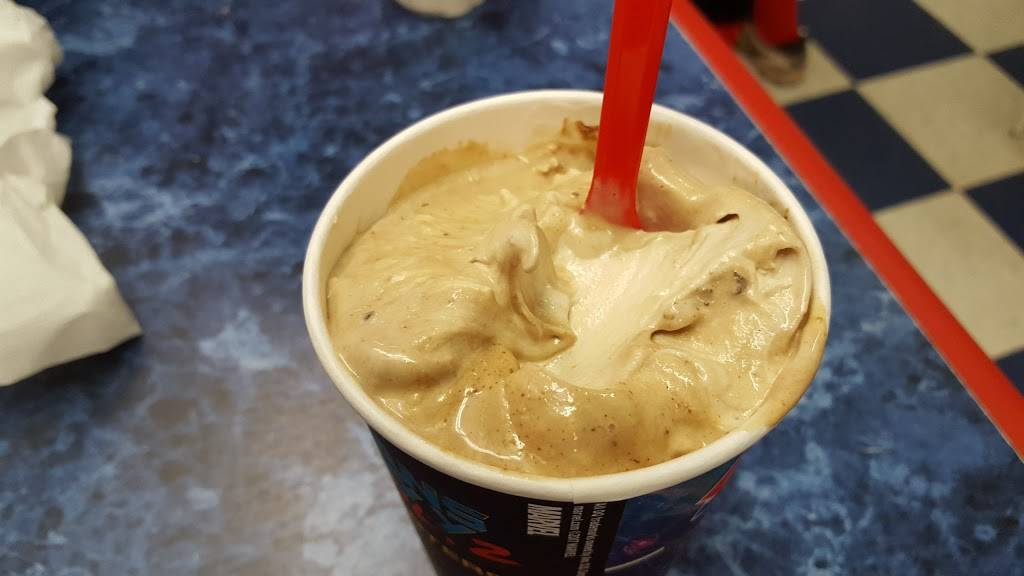 Dairy Queen | restaurant | 401 E 5th St, Metropolis, IL 62960, USA | 6185245454 OR +1 618-524-5454