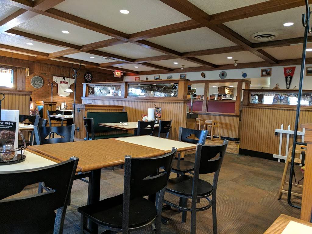 Pizza Hut | restaurant | 8875 Darrow Rd, Twinsburg, OH 44087, USA | 3304259111 OR +1 330-425-9111