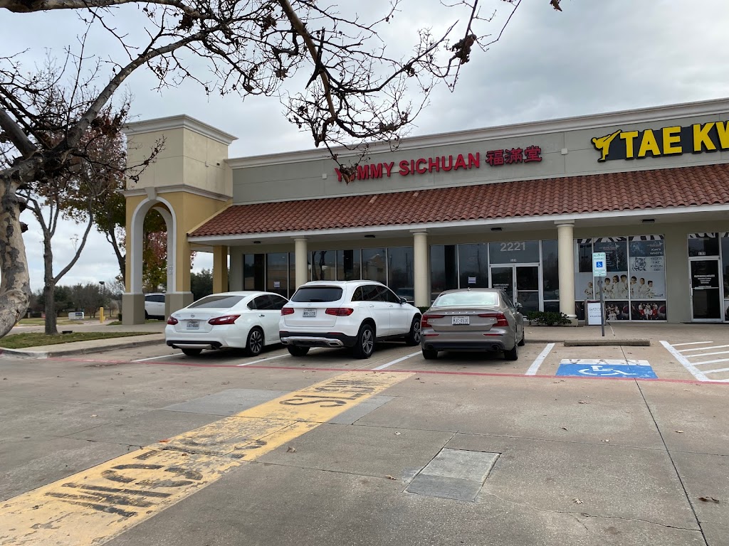 Yummy Sichuan | restaurant | 2221 Cross Timbers Rd #129, Flower Mound, TX 75028, USA | 4697633636 OR +1 469-763-3636