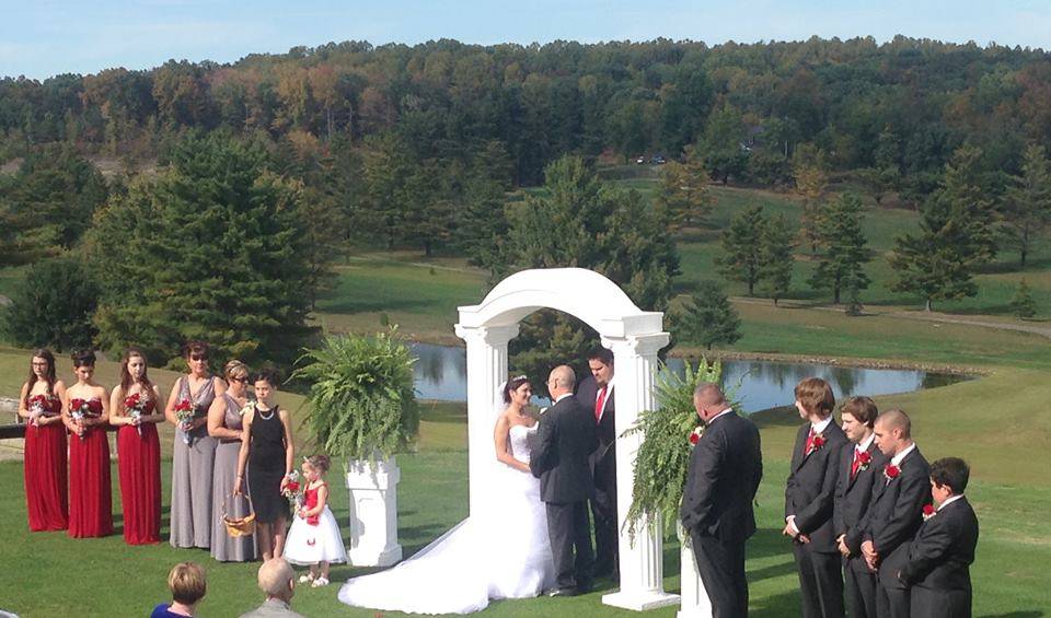 The White Hart Restaurant At Fairgreens Golf Club | restaurant | 1322 Country Club Rd, Jackson, OH 45640, USA | 7402864242 OR +1 740-286-4242