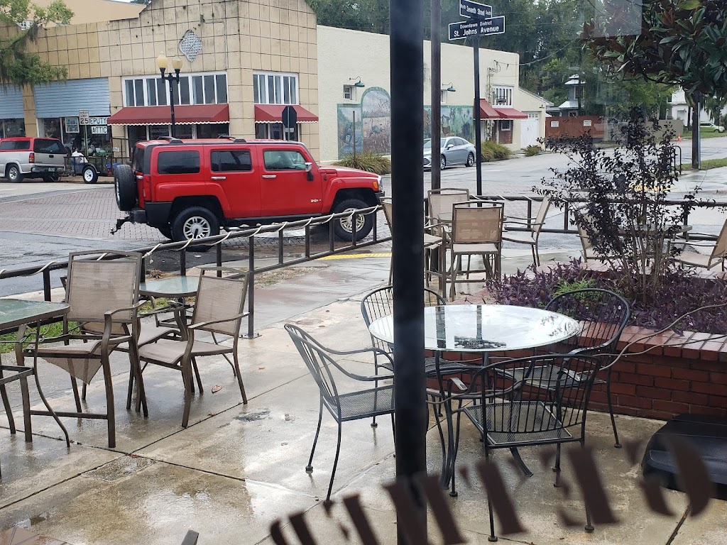This & That Café | cafe | 700 St Johns Ave, Palatka, FL 32177, USA | 3865302044 OR +1 386-530-2044