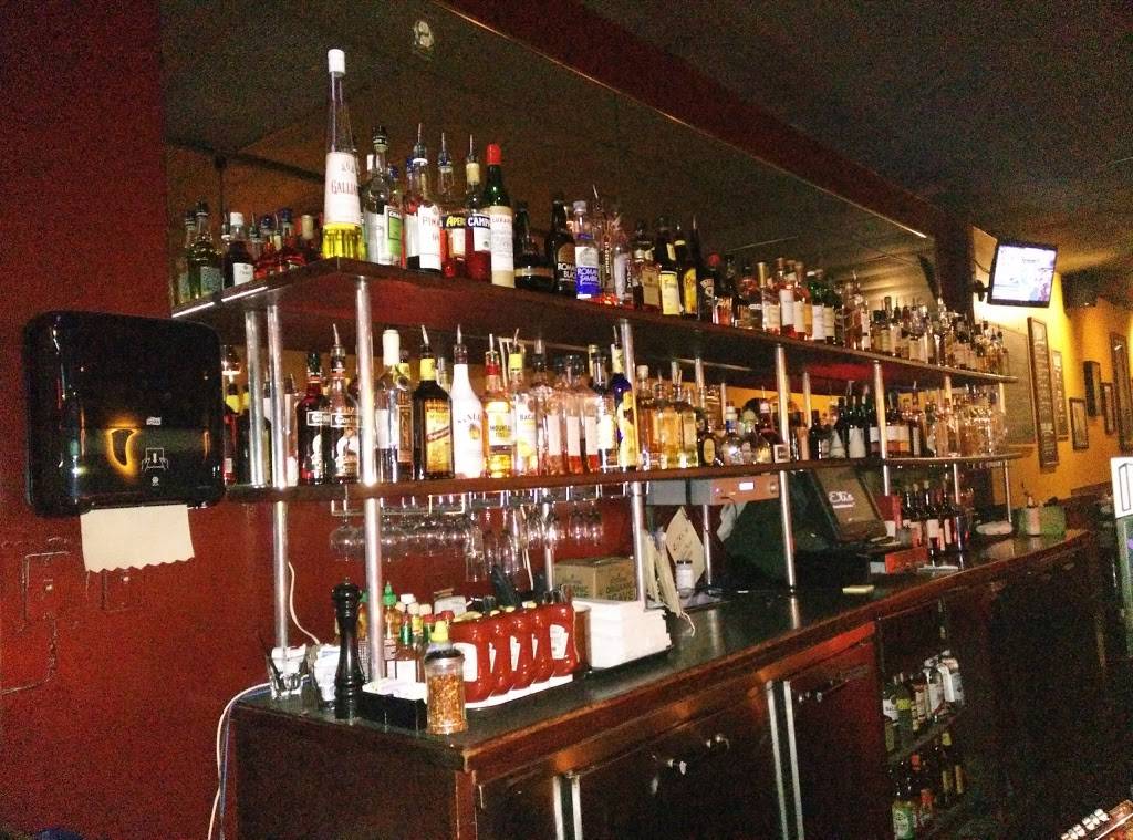 Elis Food & Cocktails | restaurant | 1225 Hennepin Ave, Minneapolis, MN 55403, USA | 6123329997 OR +1 612-332-9997