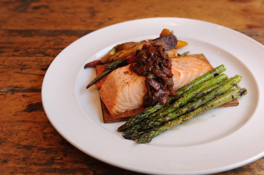 Burntwood Tavern | restaurant | 3750 W Market St, Fairlawn, OH 44333, USA | 2344667372 OR +1 234-466-7372