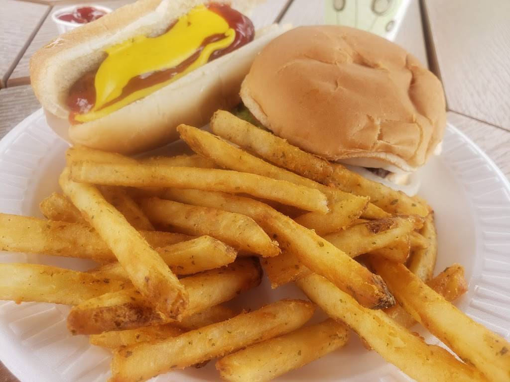 The Cow Soft Ice Cream | restaurant | 3862 Quaker Valley Rd, Pleasantville, PA 15521, USA | 8148392638 OR +1 814-839-2638