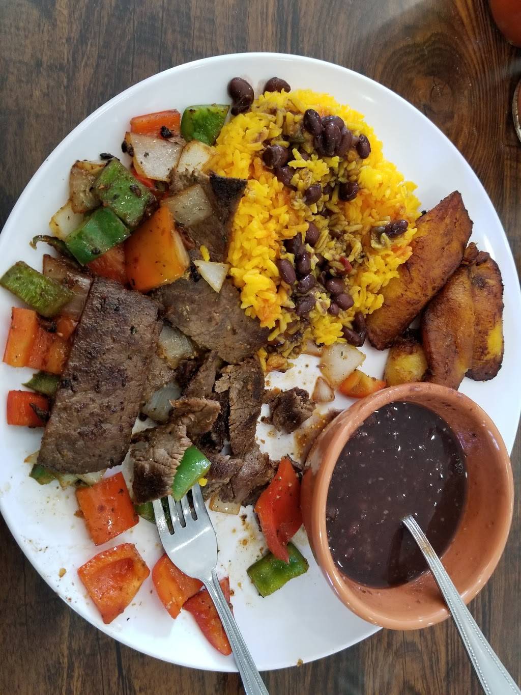 Mambos Cuban Cafe Express | restaurant | 4820 W Deer Lake Dr #13, Jacksonville, FL 32246, USA | 9046839022 OR +1 904-683-9022