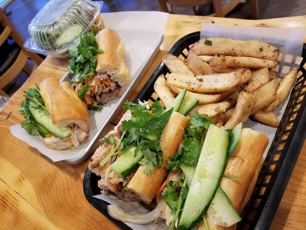 Blurr Kitchen | restaurant | 2374 El Camino Real, Santa Clara, CA 95050, USA | 4082431868 OR +1 408-243-1868