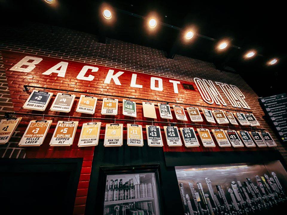 Backlot Taphouse | restaurant | 2110 S 67th St Suite 108, Omaha, NE 68106, USA | 4029169581 OR +1 402-916-9581