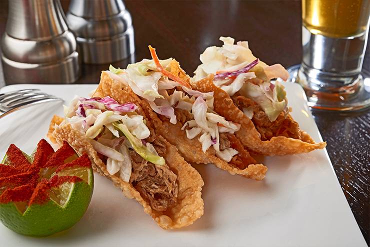 Otis & Henrys Steakhouse | restaurant | 777 Isle of Capri Blvd, Waterloo, IA 50701, USA | 3198334753 OR +1 319-833-4753