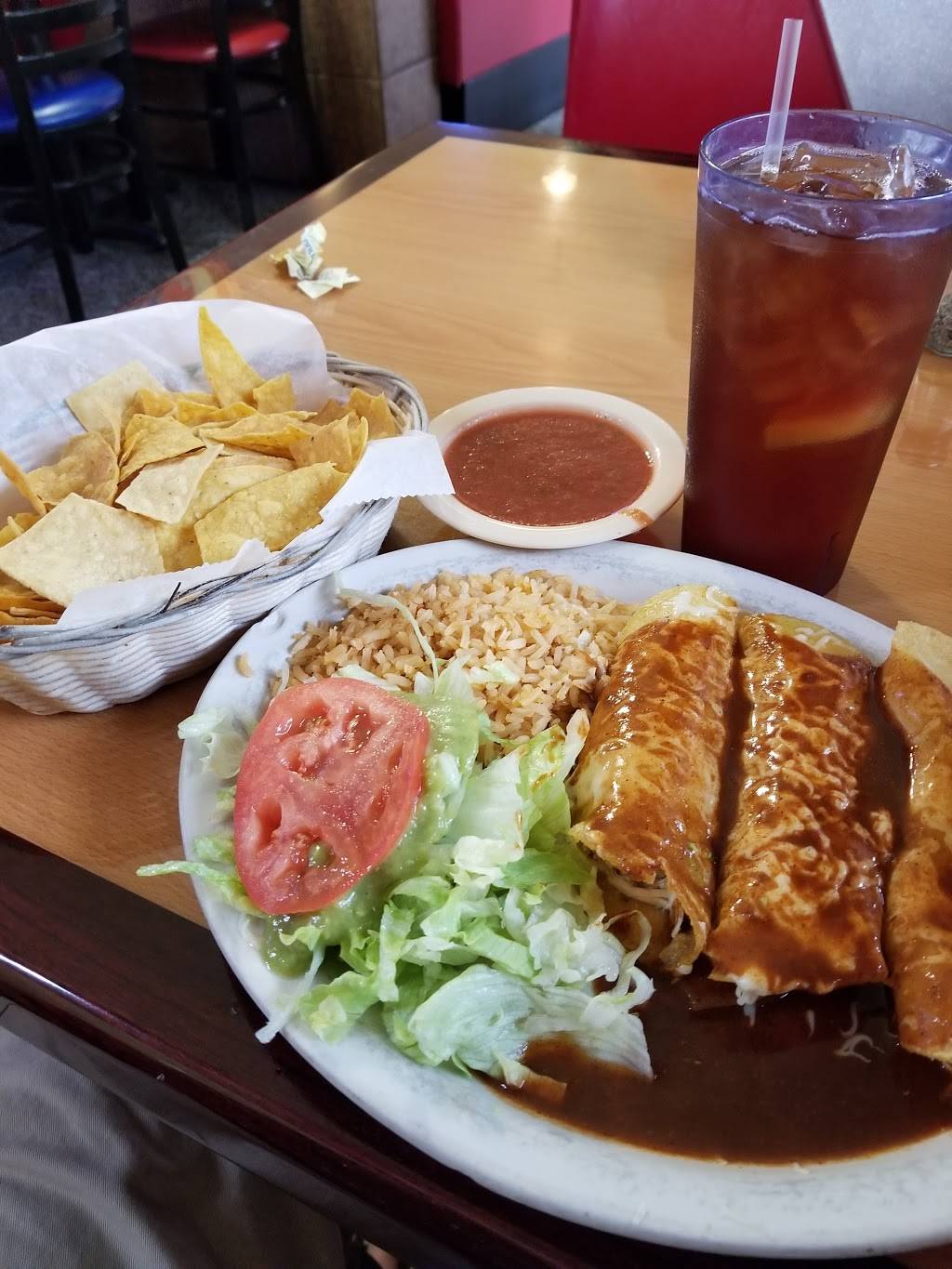 Miguels Mexican & American Restaurant | restaurant | 4252 Business Center Dr, Charlotte, NC 28214, USA | 7043933890 OR +1 704-393-3890