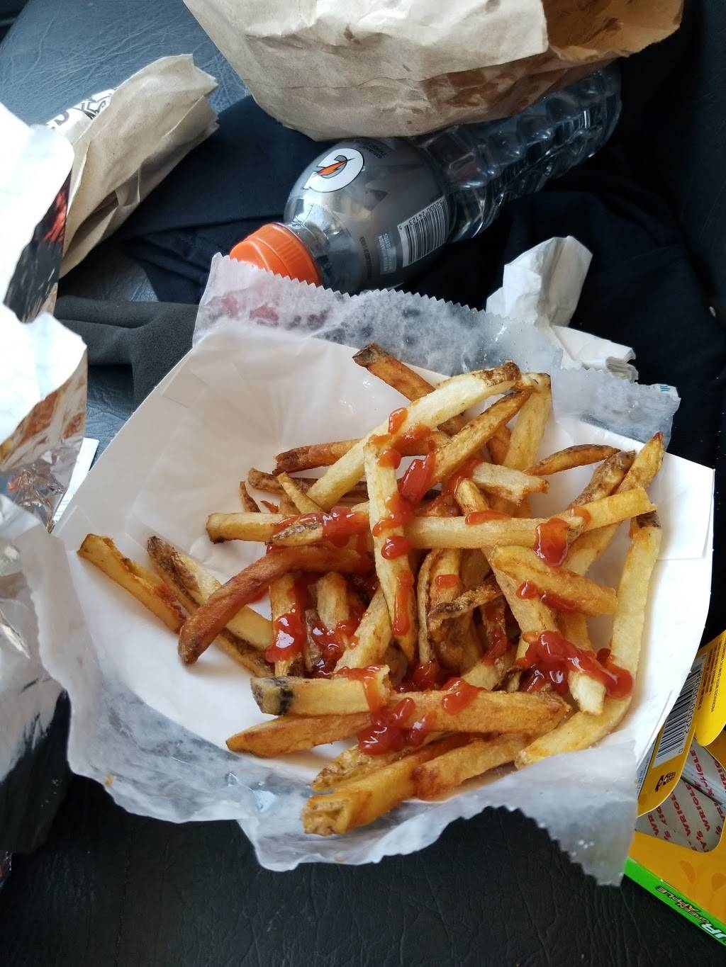 Windy Hill Grill | restaurant | 184 W North St, Bradley, IL 60915, USA | 8159325906 OR +1 815-932-5906