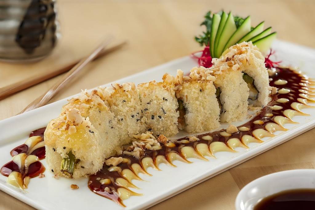 Yellowtail Sushi Bar & Asian Kitchen | restaurant | 3136 N Broadway, Chicago, IL 60657, USA | 7735281902 OR +1 773-528-1902