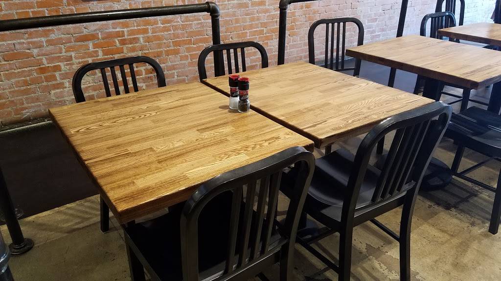 Dugg Burger | restaurant | 9540 Garland Rd #407, Dallas, TX 75218, USA | 2145846261 OR +1 214-584-6261