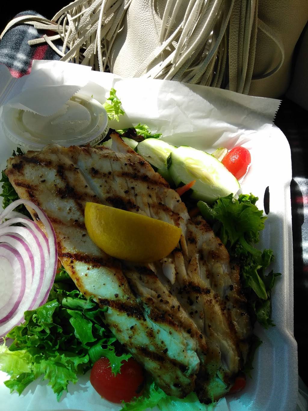 Overseas Pub and Grill | restaurant | 3574 Overseas Hwy, Marathon, FL 33050, USA | 3052904666 OR +1 305-290-4666