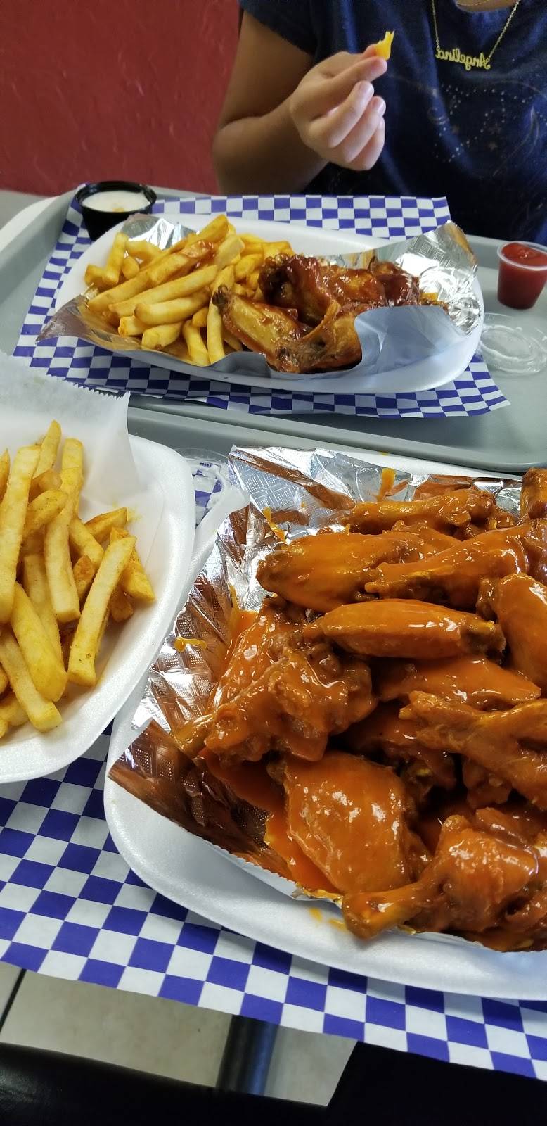 Mikes Wings & Seafood | meal takeaway | 2968 Jog Rd, Greenacres, FL 33463, USA | 5616318136 OR +1 561-631-8136