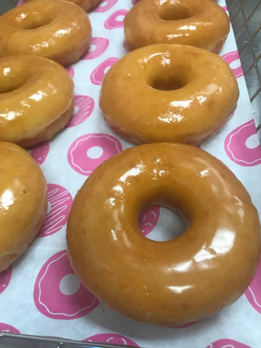 Dunkin | bakery | 5611 Six Mile Commercial Ct, Fort Myers, FL 33912, USA | 2392458568 OR +1 239-245-8568