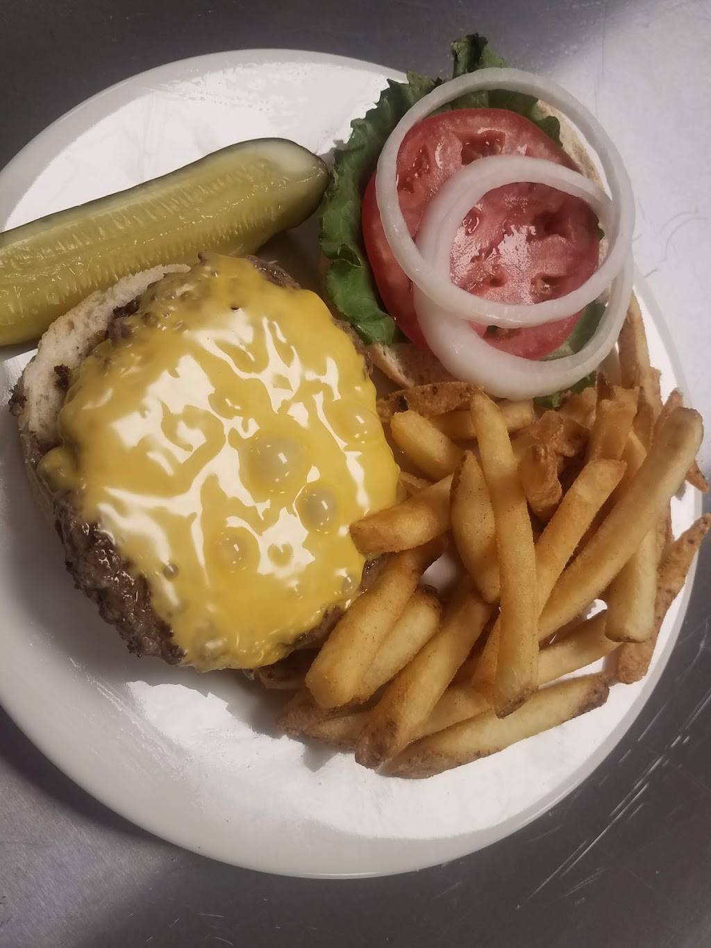 Waters Edge Cafe | cafe | 300 Christopher Columbus Dr, Port Canaveral, FL 32920, USA | 3218680400 OR +1 321-868-0400