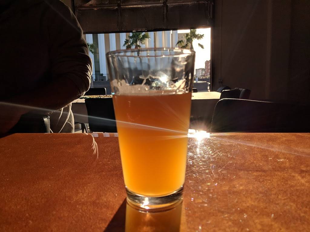 Symposium Brew Pub | restaurant | 310 19th St, Galveston, TX 77550, USA | 4095390510 OR +1 409-539-0510