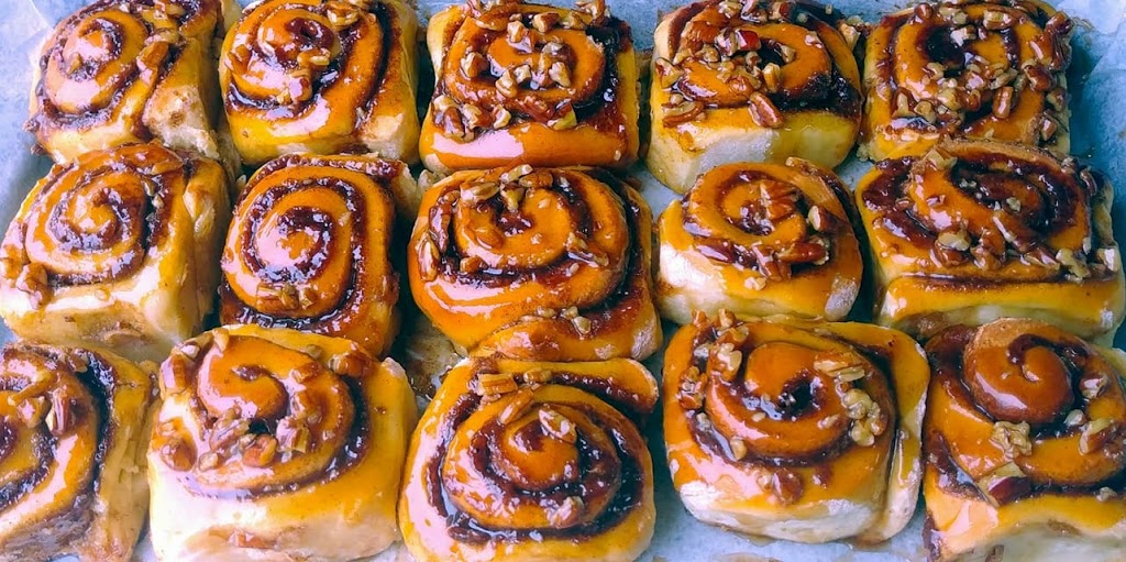 Ma and Pas Family Style Restaurant | restaurant | North side of the square, 110 W Commercial St, Mansfield, MO 65704, USA | 4175542491 OR +1 417-554-2491