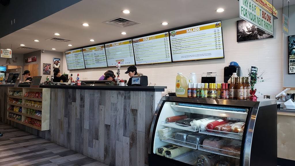 Larrys Giant Subs | restaurant | Flagler Center/ Bartram, 14866 Old St Augustine Rd Suite 108, Jacksonville, FL 32258, USA | 9049037917 OR +1 904-903-7917