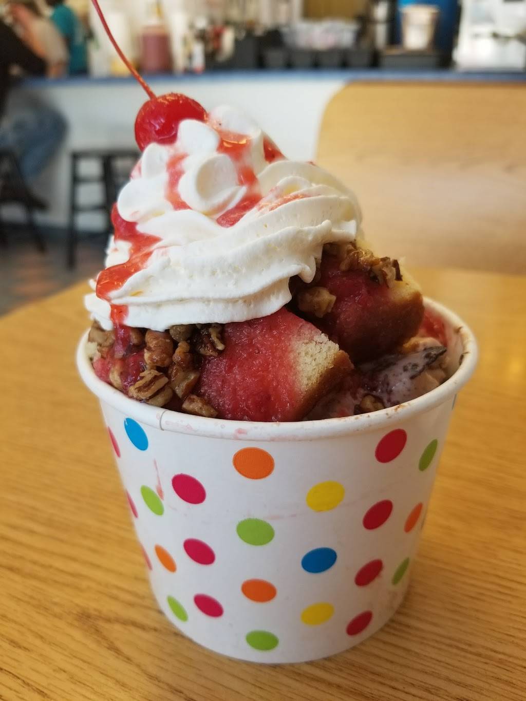 Ye Ole Fashioned Ice Cream | restaurant | 474 Savannah Hwy, Charleston, SC 29407, USA | 8437664854 OR +1 843-766-4854