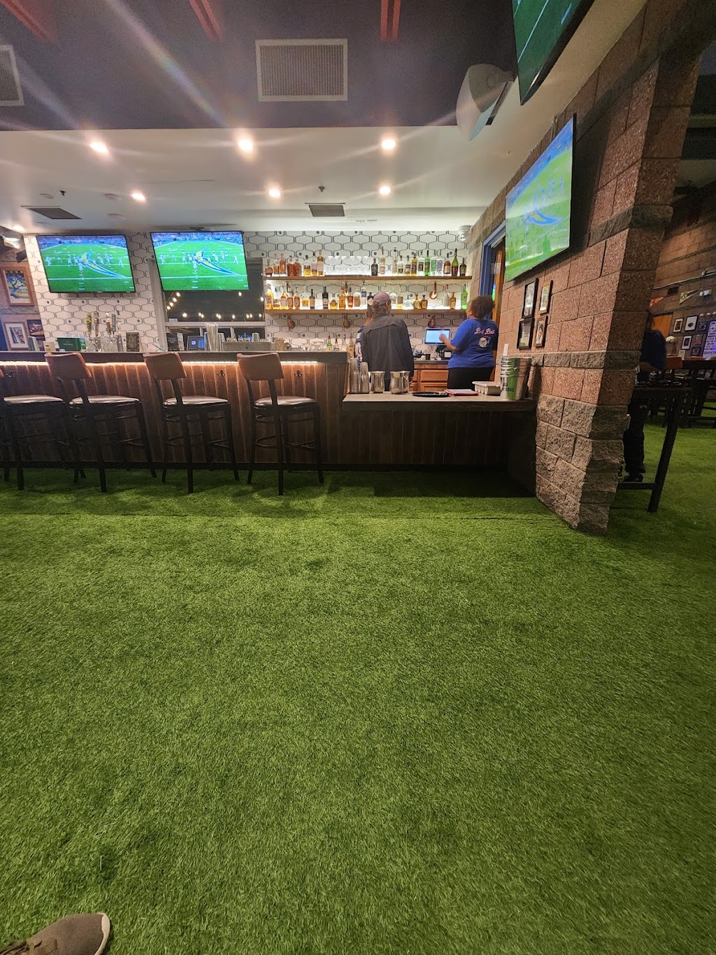 Best Ball | Food Drinks Sports | restaurant | 6331 Woodley Ave, Van Nuys, CA 91406, USA | 8187817706 OR +1 818-781-7706