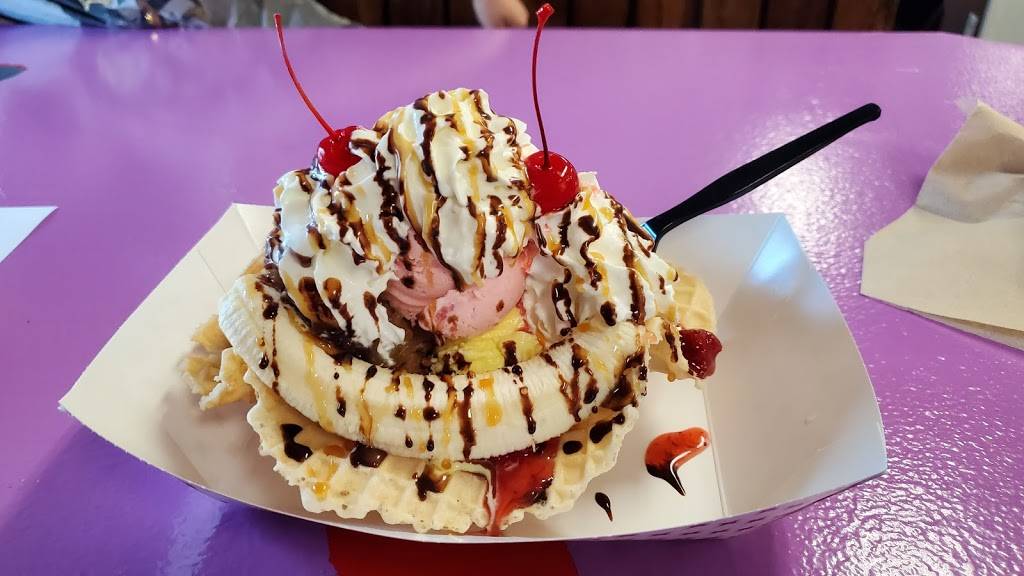 AGW Ice Cream | restaurant | 201 Newnan Rd, Carrollton, GA 30117, USA | 6786641155 OR +1 678-664-1155