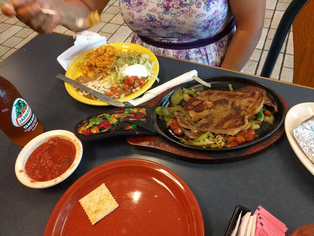 Margaritas Mexican Restaurant | restaurant | 500 Spring Valley Dr, Middlebury, IN 46540, USA | 5748255454 OR +1 574-825-5454