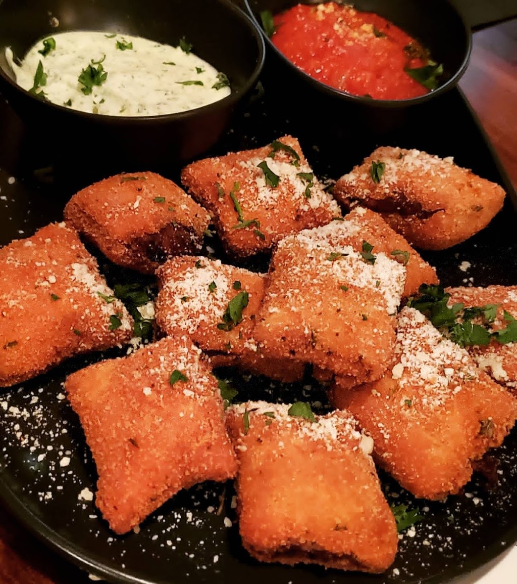 Pit Stop-STL | restaurant | 2130 Macklind Ave, St. Louis, MO 63110, USA | 3146962999 OR +1 314-696-2999