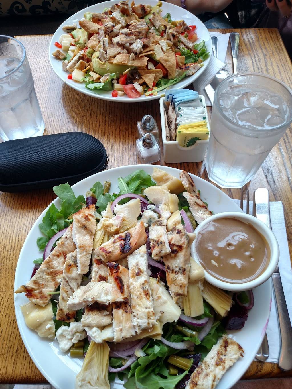 Uptown 596 Bistro | restaurant | 596 Valley Rd, Montclair, NJ 07043, USA | 9737440915 OR +1 973-744-0915