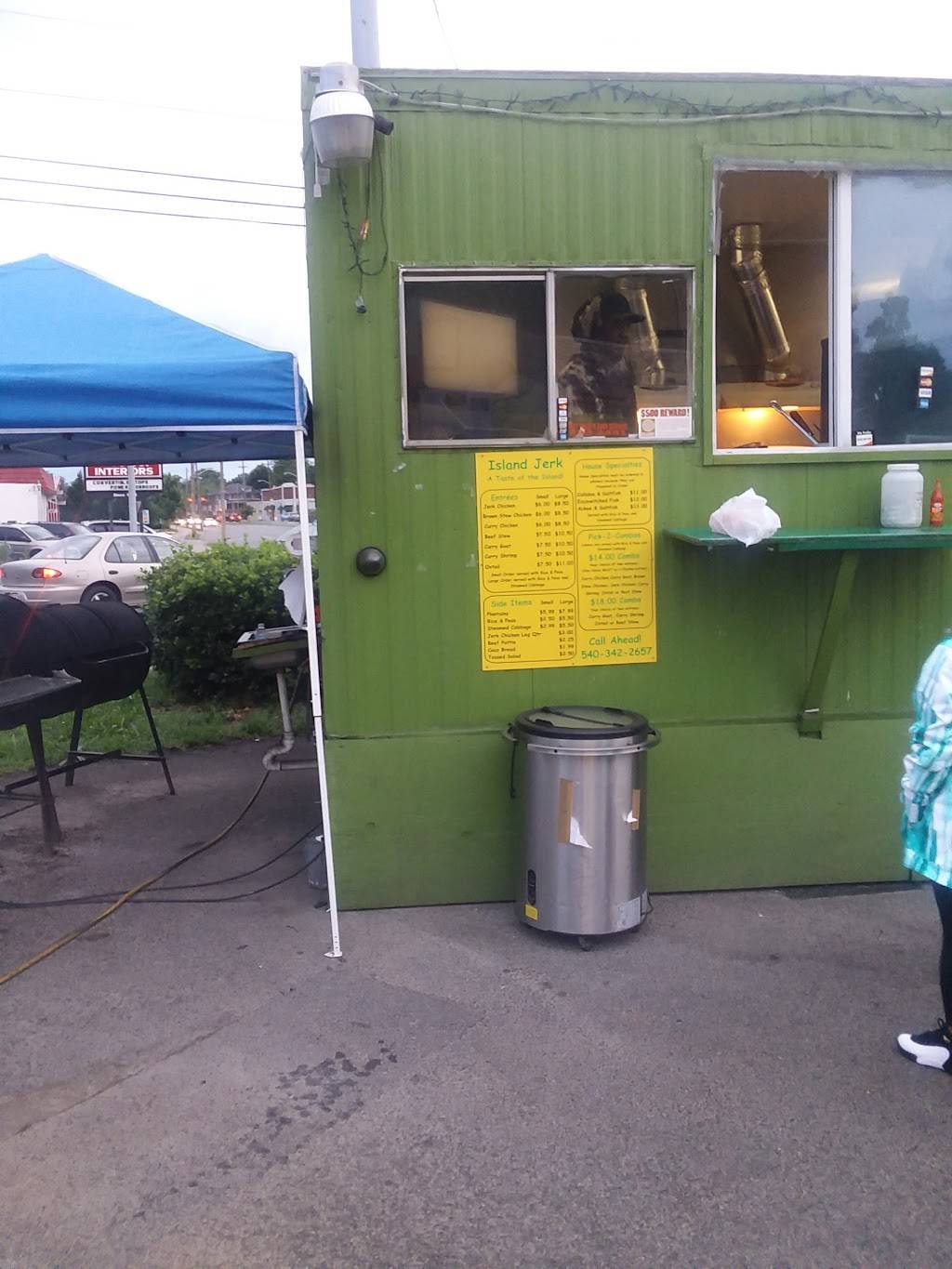 Island Jerk | restaurant | 2348 Melrose Ave NW, Roanoke, VA 24017, USA | 5407288978 OR +1 540-728-8978