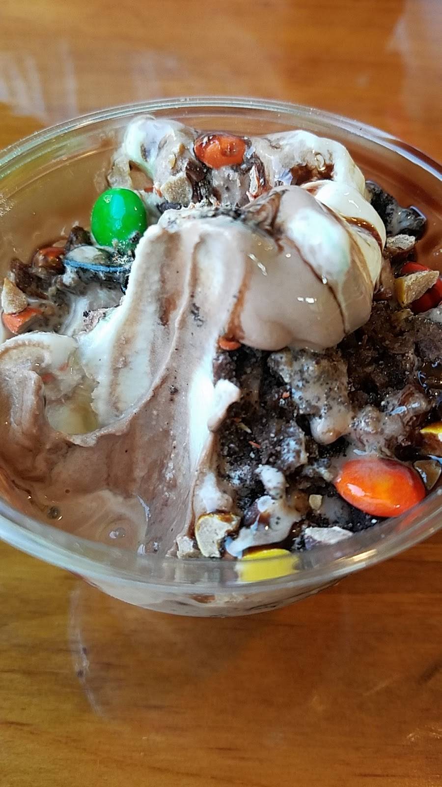 The Blue Moose | restaurant | 102 W Main St, Delphi, IN 46923, USA | 7652017011 OR +1 765-201-7011