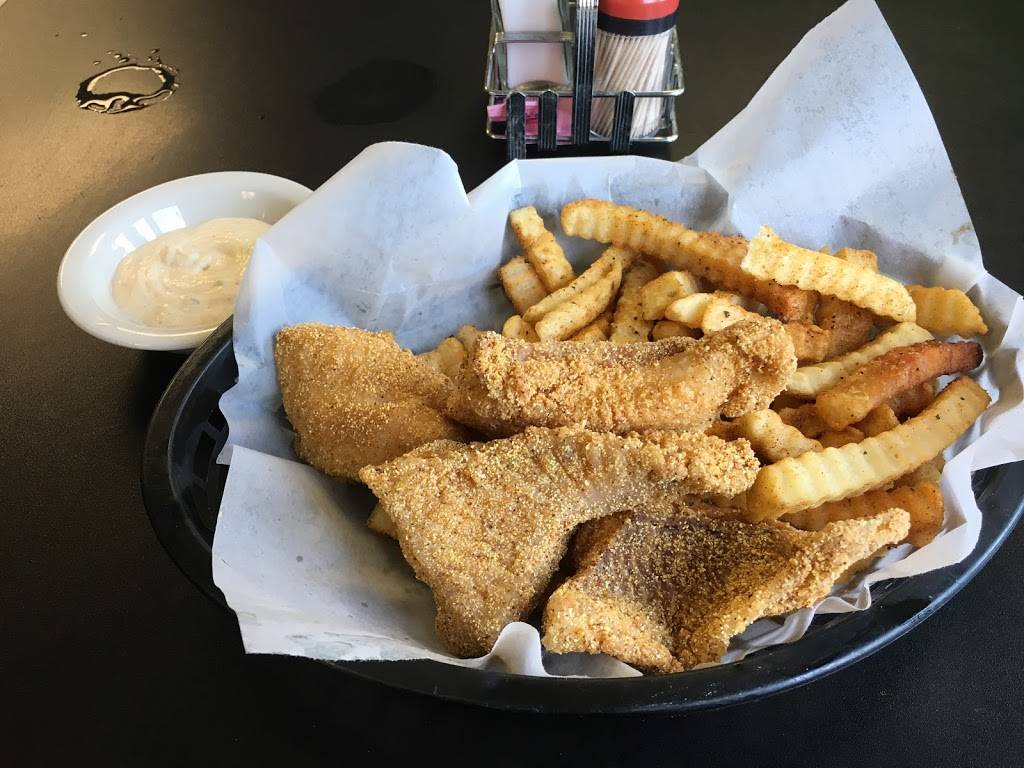 Fat Tuesday | restaurant | 6112 SW 9th St, Des Moines, IA 50315, USA | 5152853552 OR +1 515-285-3552