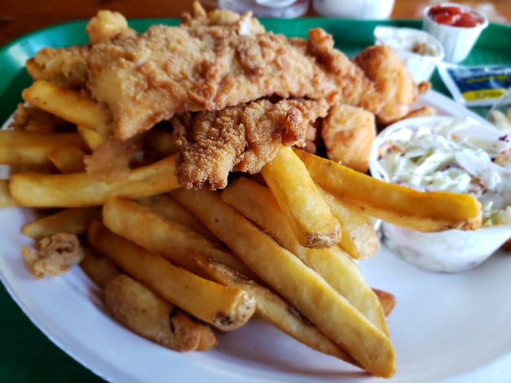 Lenny & Joes Fish Tale | restaurant | 1301 Boston Post Rd, Madison, CT 06443, USA | 2032457289 OR +1 203-245-7289