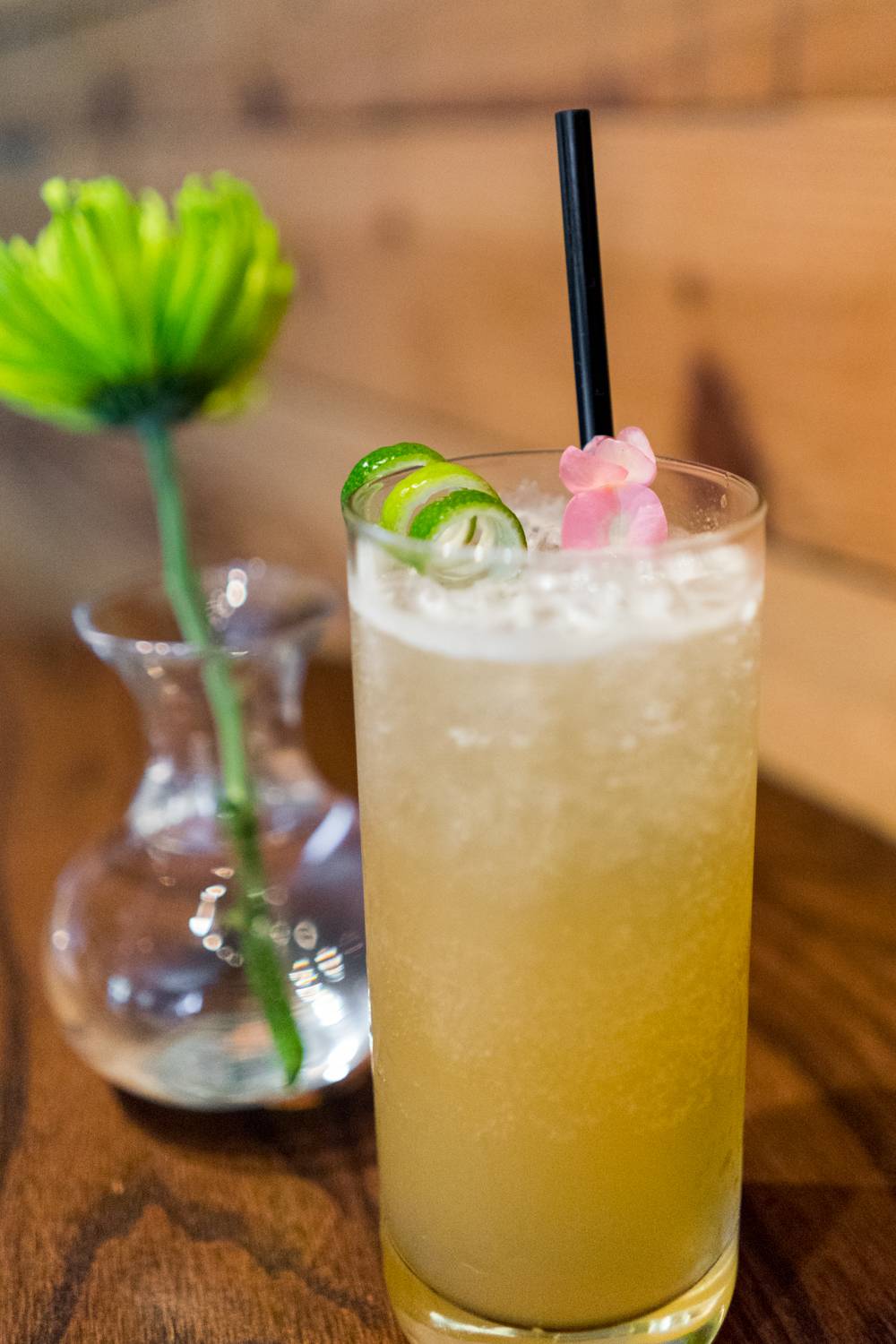 Mandolin | restaurant | 2519 Fairview Rd, Raleigh, NC 27608, USA | 9193220365 OR +1 919-322-0365