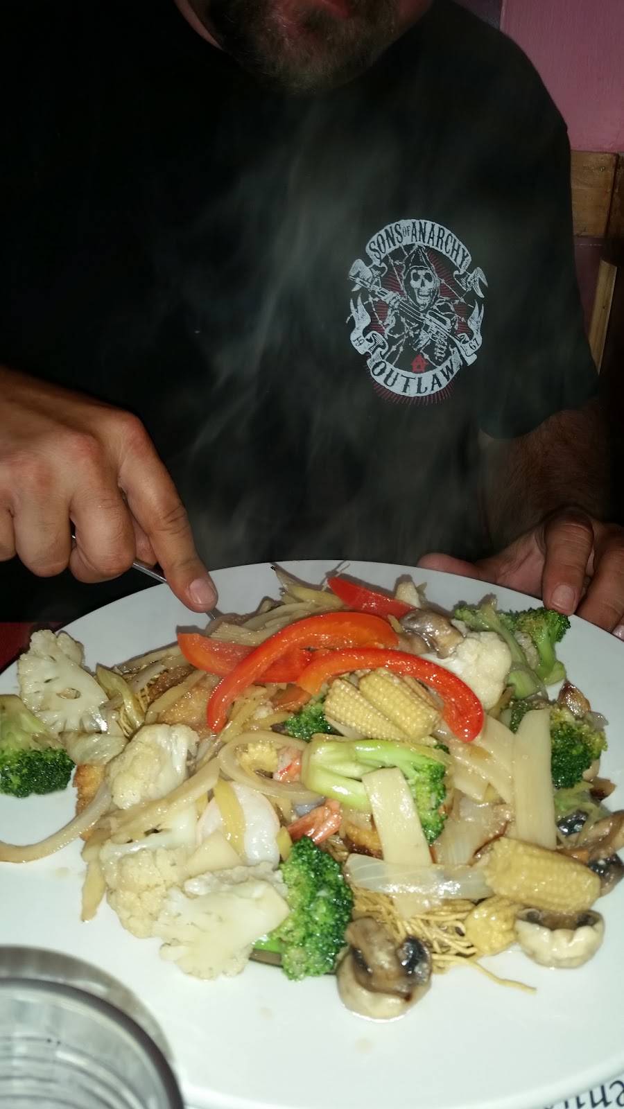 Chez Lien | restaurant | 8171 Boulevard Newman, LaSalle, QC H8N 1Y1, Canada | 5143640690 OR +1 514-364-0690