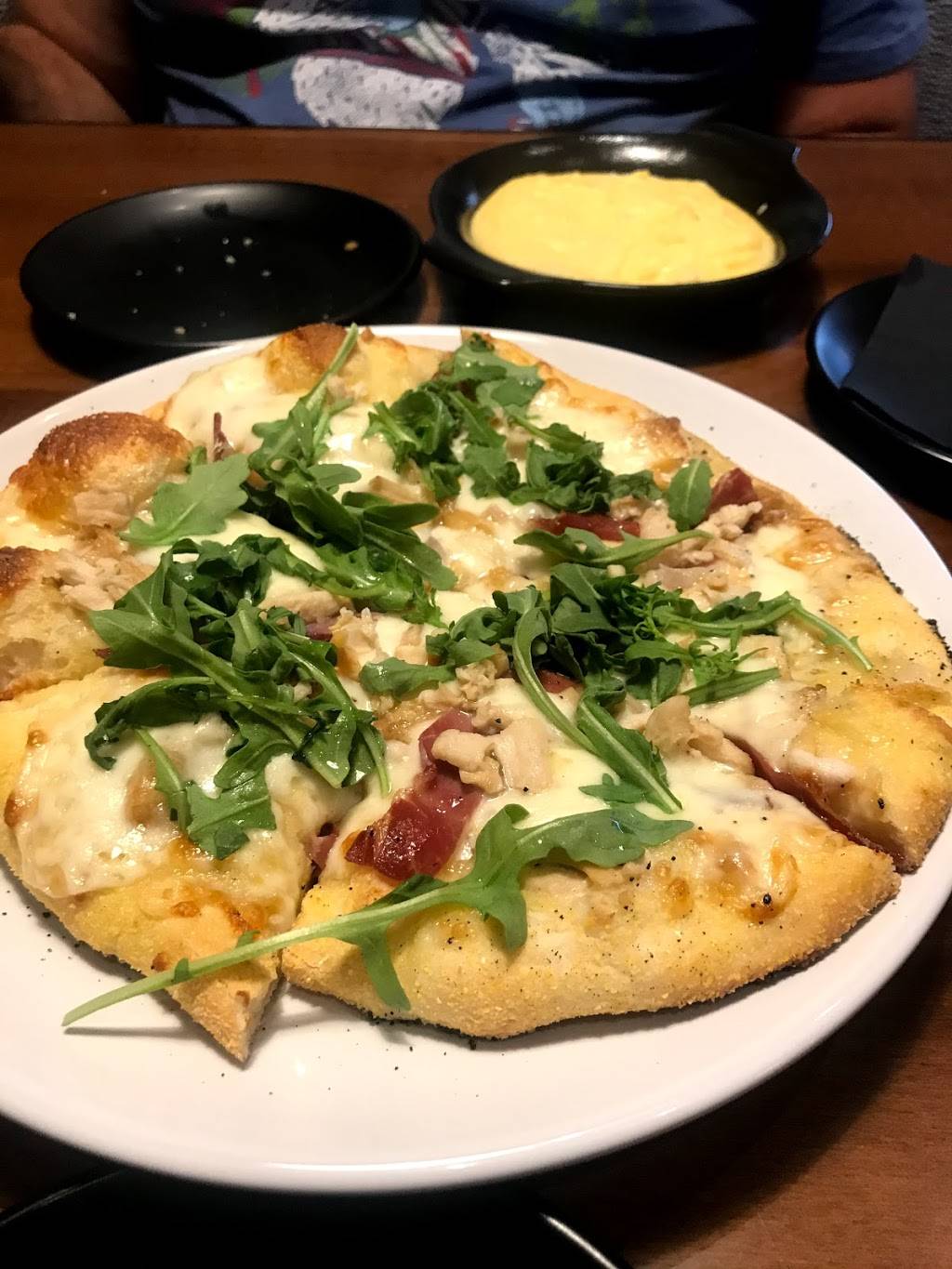 Dodies Dockside | restaurant | 301 Broadway Ave, Lorain, OH 44052, USA | 4407427209 OR +1 440-742-7209