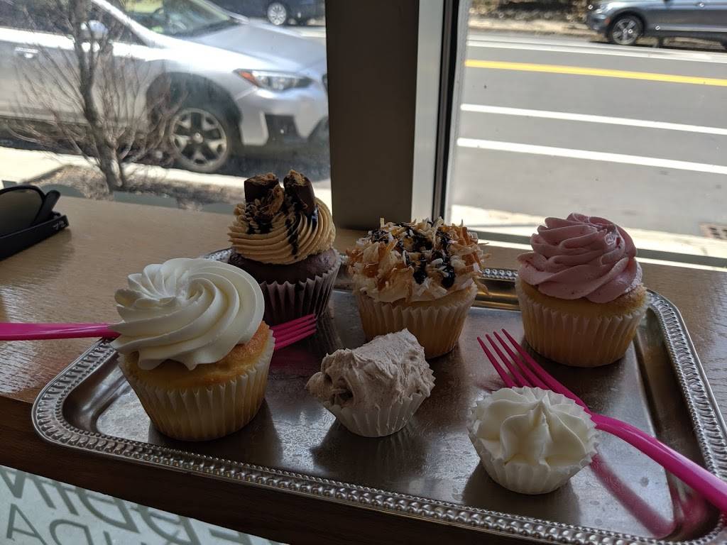 Flour(ish) Bake Shoppe | bakery | 79 Rantoul St, Beverly, MA 01915, USA | 9789691136 OR +1 978-969-1136