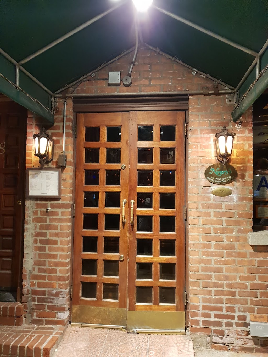 Nearys | restaurant | 358 E 57th St, New York, NY 10022, USA | 2127511434 OR +1 212-751-1434