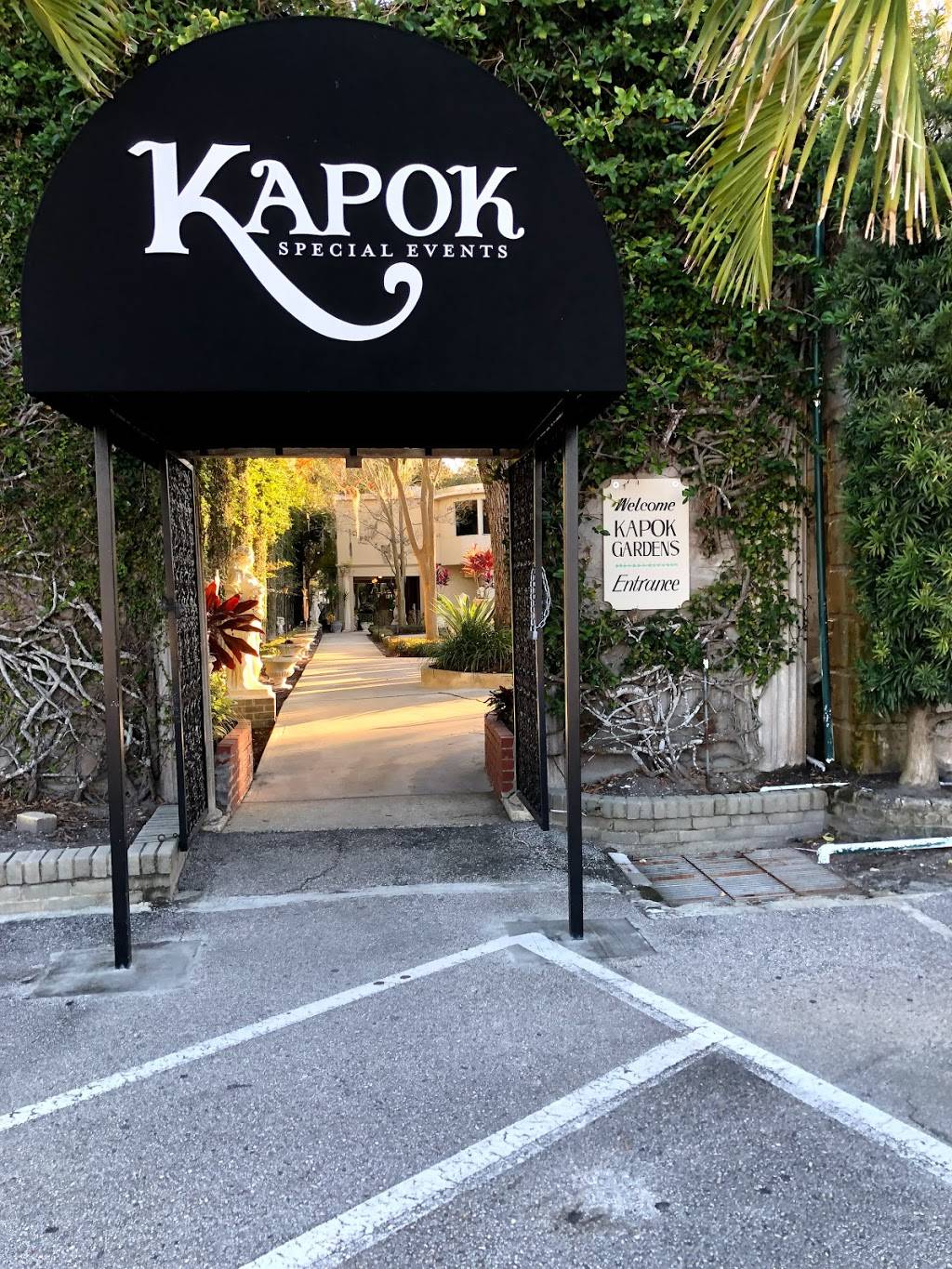 Kapok Special Events | restaurant | 923 McMullen Booth Rd, Clearwater, FL 33759, USA | 7277258733 OR +1 727-725-8733