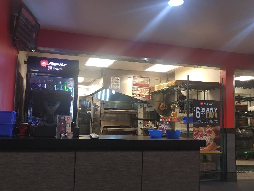 Pizza Hut | restaurant | 380 Dover Center Rd, Bay Village, OH 44140, USA | 4408357050 OR +1 440-835-7050