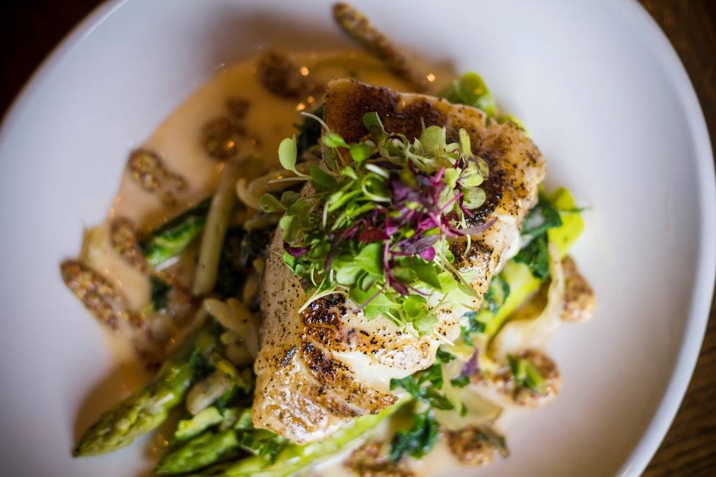 Stockyard Burgers and Bones | restaurant | 2850 Paces Ferry Rd SE, Atlanta, GA 30339, USA | 6783101095 OR +1 678-310-1095