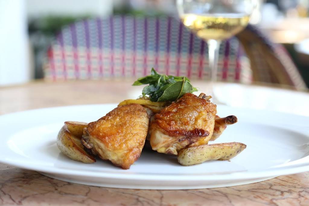 Le Zoo | restaurant | 9700 Collins Ave #135, Miami Beach, FL 33154, USA | 3056029663 OR +1 305-602-9663