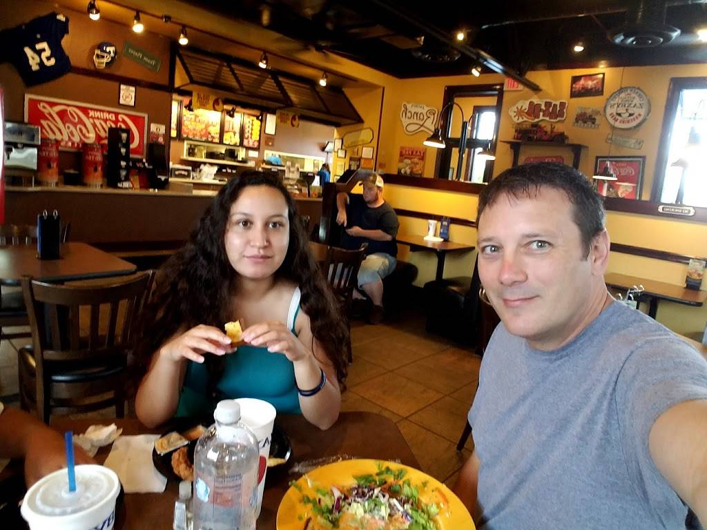 Zaxbys Chicken Fingers & Buffalo Wings | restaurant | 385 S Main St, Hiawassee, GA 30546, USA | 7068960556 OR +1 706-896-0556