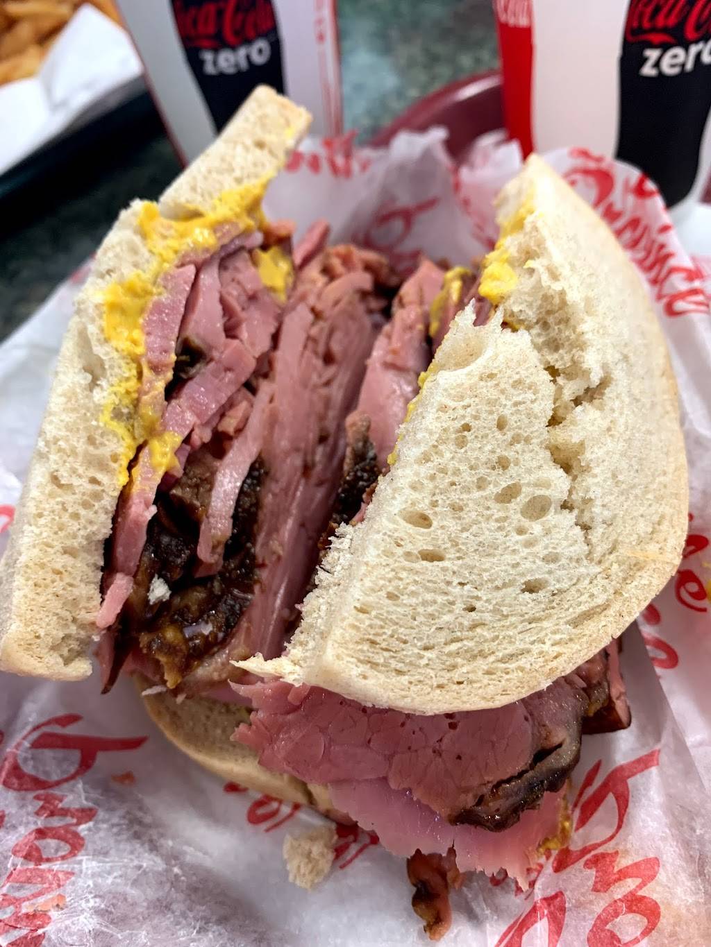 Restaurant La Belle Province | restaurant | 7650 Boulevard Taschereau, Brossard, QC J4X 1C2, Canada | 4504662121 OR +1 450-466-2121